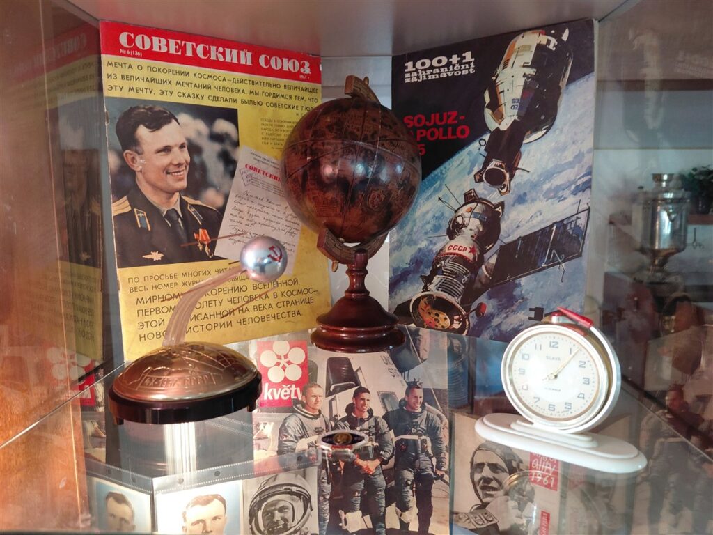 Выставка «Звёздный полёт»